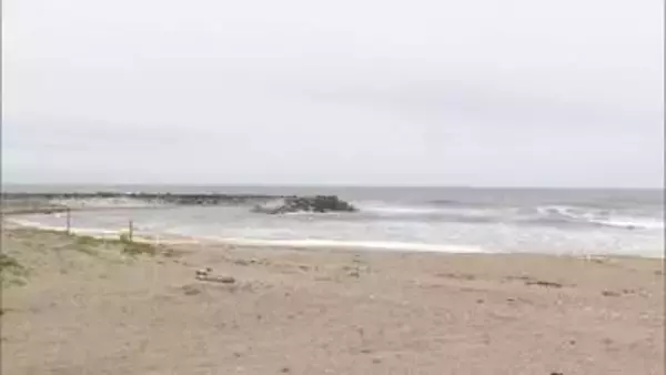 親子ら海で流され父死亡　「離岸流」発生か　茨城・鹿嶋市