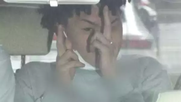 「強盗をする予定だった」車の中にバールやナイフなどの凶器を準備した疑い　男5人逮捕　東京・上野