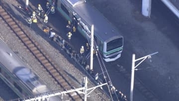 【速報】常磐線の運転再開は昼過ぎか…上野駅の架線断線の影響で運転見合わせ　乗客が線路に降りて駅に移動も