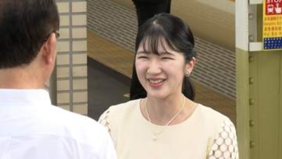 愛子さま三重県入り　クリーム色の装いで駅長らに挨拶　あす伊勢神宮で「御木曳」出席へ
