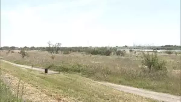 群馬・伊勢崎市の河川敷に男性遺体　知人の男（50）カード不正使用で逮捕　遺棄事件にも関与か