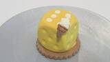 「店主は実力派バリスタ…「見た目のインパクトにこだわった」映え度MAXのケーキたち ほぼサイコロからほぼ果物まで」の画像1