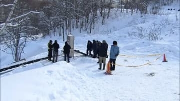 5歳男児死亡…運営会社事務所などに家宅捜索　小樽・朝里川温泉スキー場屋外エスカレーターで事故　安全管理に問題なかったか捜査　北海道警