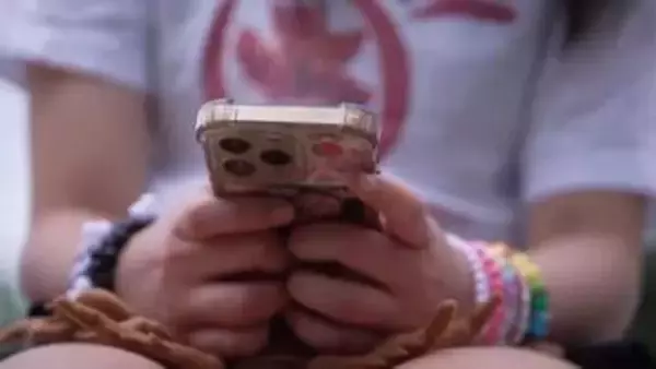 ドイツ政府が13歳未満の子どものSNS利用を原則禁止へ　EUの年齢ルール決定までの暫定措置