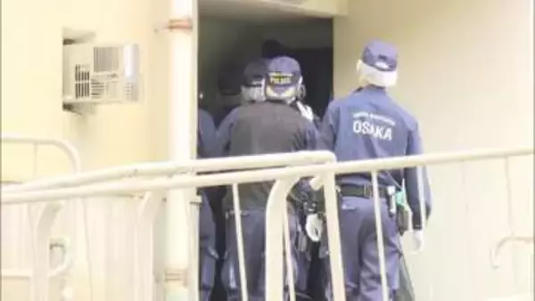 犯人は玄関から侵入か、ベランダに侵入痕跡なし　大阪・和泉市で76歳母親と41歳長女が殺害される