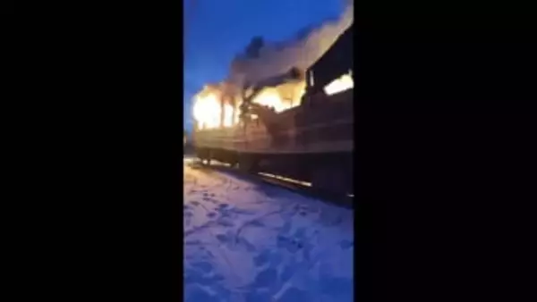 ウクライナ東部ハルキウで旅客列車にロシア軍の無人機攻撃…4人死亡4人行方不明　ゼレンスキー大統領「軍事的な正当性存在しない」