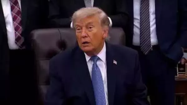 トランプ氏、イラン海上封鎖再開を宣言　ホルムズ海峡通過貨物に「20％負担」要求