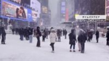 「これまで見た中で最悪」10年ぶり積雪50㎝超…記録的大雪のニューヨーク　雪かきに追われる市民　観光客は喜びの声　子供たちは公園で雪遊び