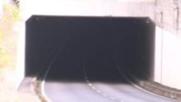 トンネル内で頭から血を流し倒れている男性（50）発見されその後死亡　ひき逃げ事件とみて逃げた車の行方を追う　茨城・守谷市