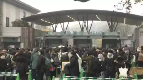 上野のパンダ“予約なし観覧”最終日で大行列　23日からはネットでの事前申し込みが必要…最終日は2026年1月25日