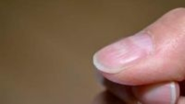 爪の縦線やでこぼこは年齢のせいじゃない？「乾燥」対策を3カ月徹底すれば“美爪”を生む土台は整えられる