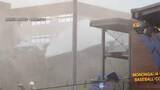 「「やばい」突風で大型テント吹き飛ぶ、脚にしがみつく人も　5人が治療受ける　米ウェストバージニア州」の画像1