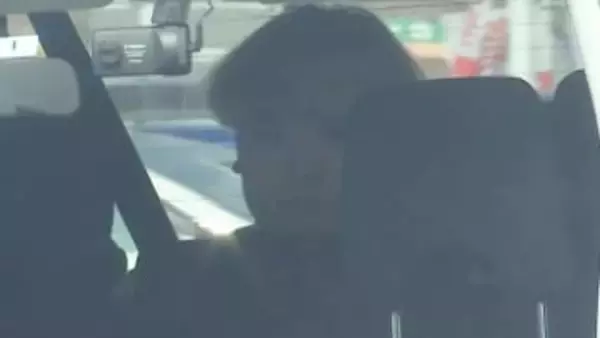 赤信号無視し時速140キロ超で交差点進入…ブレーキ踏まず衝突か　逮捕の26歳会社員の男「他の車追い抜いてやろうと」　富山の母子死亡事故