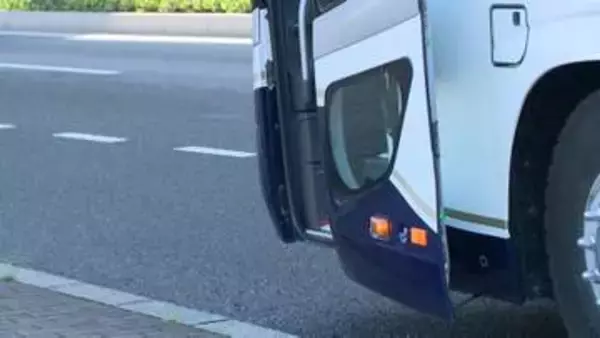 高速バス車内で折りたたみナイフ所持　銃刀法違反疑いで60代男を現行犯逮捕　警察官が説得のすきに突入　広島市