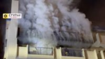 ベランダから激しく吹き出す白煙…マンション8階の一室から出火　ケガ人なし　火元はコンセント付近とみられ詳しい原因を調査　千葉市