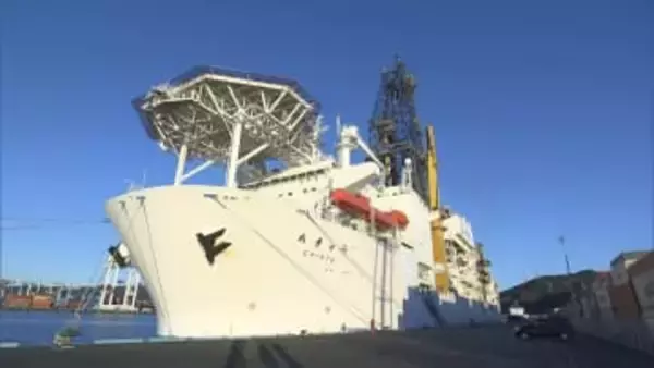 南鳥島近海でレアアースを含むとされる泥回収に成功　世界初