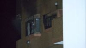 マンション火災で出火元とみられる部屋から1人遺体、身元確認急ぐ　神奈川・小田原市