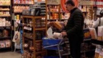 アメリカ　3月の消費者物価指数3.3％上昇　原油高が影響