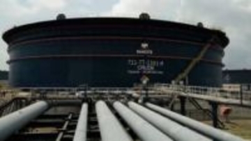 原油先物は値下がり、株価は急伸　「IEAが過去最大の石油備蓄放出を提案」報道受け