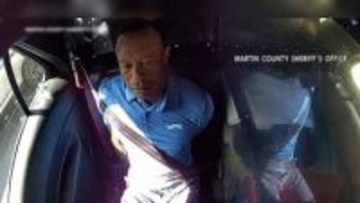 プロゴルファーのタイガー・ウッズ選手逮捕の映像　警察官が動作のテスト行うも、うまく対応できず…鎮痛剤など薬物摂取と説明