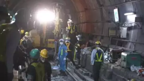 横須賀線の一部で終日運休　夜間作業から転換　働き方改革の一環で昼間工事へ