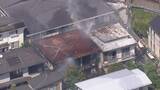 「吉祥寺駅付近で火事　民泊とみられる2階建ての建物　京王井の頭線が一部区間で運転見合わせ　東京」の画像1