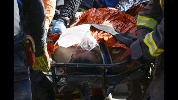 ベネズエラ地震発生から8日後　がれきの中から40代男性を救出…死者2500人超に