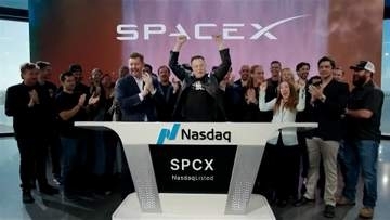 スペースX 米ナスダック市場に上場　過去最大12兆円調達