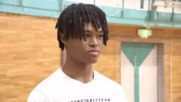 バスケットボール・齋藤アリンゼ陽選手　母の支えで成長「プロになるという形で恩返し」　八村塁選手も認めた福島県高校トッププレイヤーに