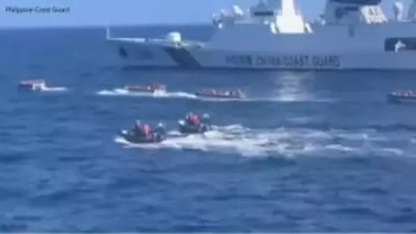 領有権争う南シナ海で貨物船転覆…フィリピン乗組員を中国海警局が救出　21人中2人死亡4人捜索続く　中国側に謝意も強い懸念