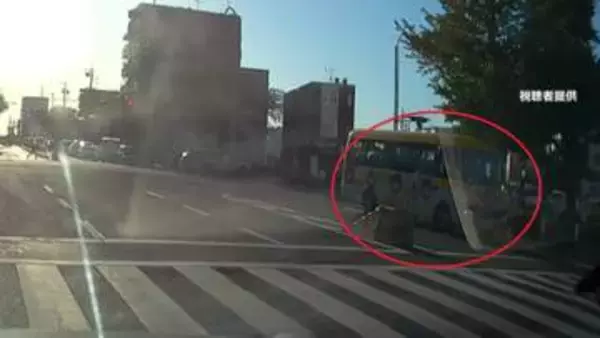 マイクロバス2人死亡ひき逃げの一部始終捉えた映像　ゆっくりしたスピードで走行し横断歩道付近で加速　名古屋市