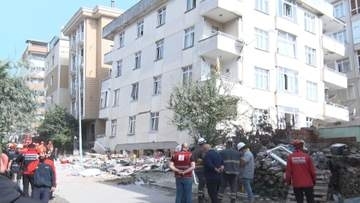 トルコ・イスタンブールで7階建てのビル　1～3階が倒壊し2人死亡3人安否不明