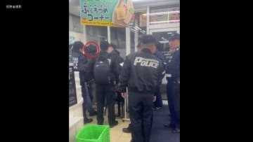 確保直後の小畑寛昭容疑者…捜査員に囲まれ「観念した。捕まったという顔」　スマホ2台持ち逃亡中も“犯行”指示か