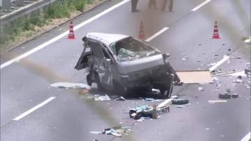 東北道で車がのり面に衝突し大破　衝撃で外に投げ出された運転手の男性が後続車にはねられ死亡　栃木・宇都宮市