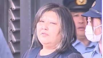 同居女性の“唇縫い付け”桜井政恵容疑者（50）の自宅に家宅捜索　容疑を否認　同居人や共犯者いたか調べる方針　茨城・古河市