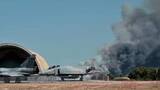 「ギリシャの航空ショーで戦闘機墜落　パイロット2人死亡」の画像1