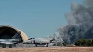 ギリシャの航空ショーで戦闘機墜落　パイロット2人死亡