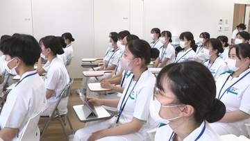 看護師を目指しながら大学卒の資格を取得　 進学ニーズに応える「進路の新たな選択肢」　希望者減少する看護学校の試み