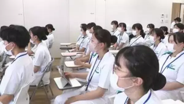看護師を目指しながら大学卒の資格を取得　 進学ニーズに応える「進路の新たな選択肢」　希望者減少する看護学校の試み