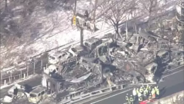 関越道50台以上絡む事故…車20台が炎上し女性1人死亡26人ケガ　現在も一部区間で通行止め続き解除の見通し立たず