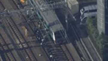 【映像】線路の上を歩く人も…JR山手線ストップで首都圏が大混乱　入場規制で駅に大行列　共通テストへの影響は？