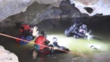 “人類未踏”の空間が…洞窟の奥にある地底湖へ挑むプロダイバー 命のリスク伴う最前線で未知に魅せられる理由