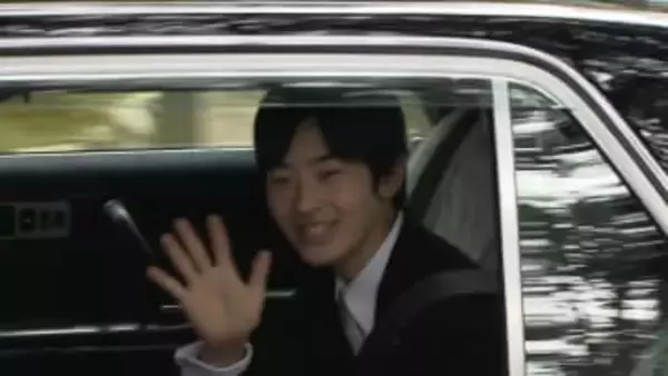 悠仁さま笑顔で手を振られる　京都の明治天皇陵などを参拝　成年式終了を報告　大学の春休み