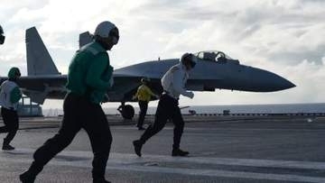 中国空母「遼寧」が訓練終え帰港 日本側から「妨害・挑発受けた」と主張