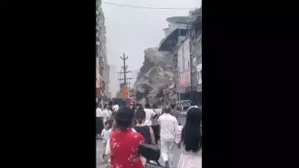 中国・重慶市で崖崩れ発生　住民8人死亡34人行方不明に