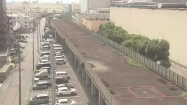 完成目前で姿消す…一度も列車が走らなかった『幻の鉄道路線』現在は“格安の土地”として高架を活かした工場も