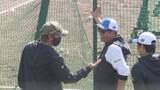 「【ファイターズ】”お世辞抜きにして若手選手のポテンシャル高い”元中日の大砲 山崎武司臨時コーチが選手たちを熱血指導」の画像1