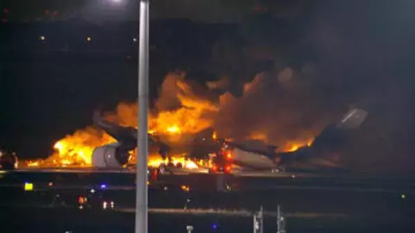 炎上直前の日航機機内で脱出指示が聞こえなかった乗客が…羽田航空機衝突事故で運輸安全委員会で経過報告公表