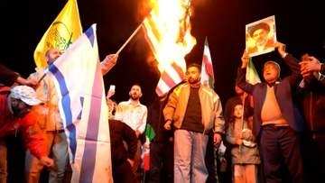 イラン大統領「続ければ交渉は無意味に」　イスラエルのレバノン攻撃受け