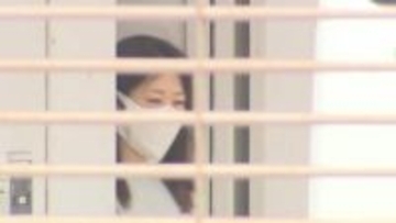コンビニで万引き、店長ともみ合いケガさせた疑い　藤沢市職員の女（50）を逮捕　別商品も所持か…余罪捜査　川崎市